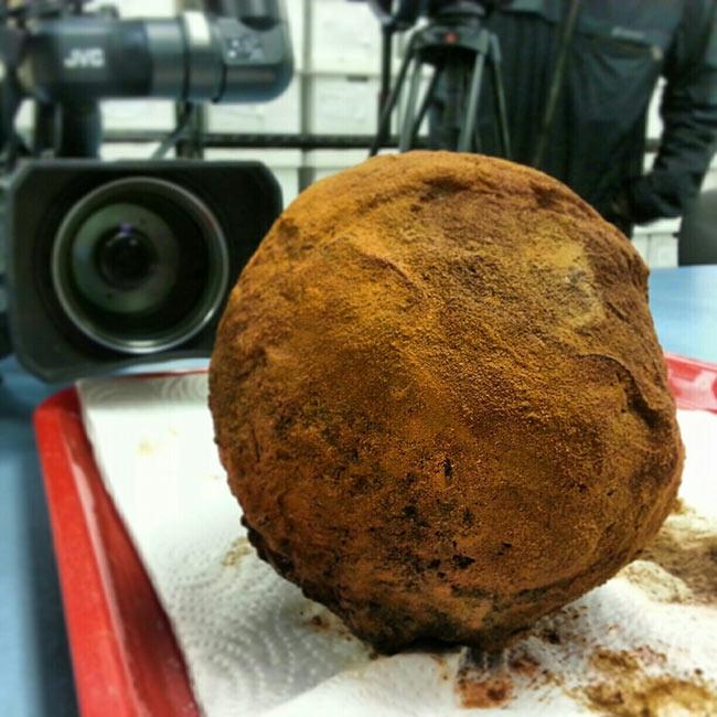 <p>The cannon ball found.</p>