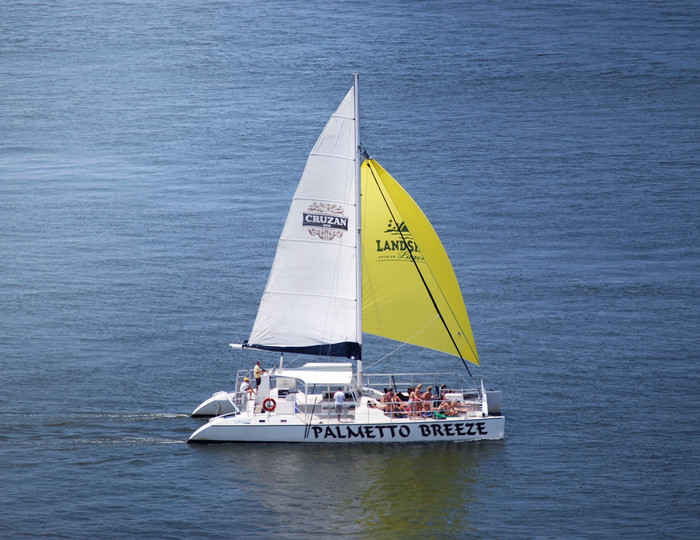 <p>Largest capacity catamaran north of Fort Lauderdale!</p>